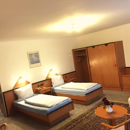 Ambassador Hotel 3*